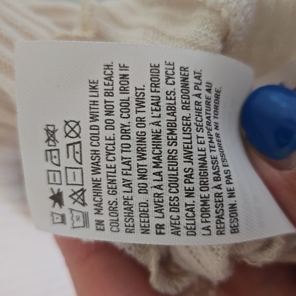 American Eagle | Cream Ruffle Edge Short Sleeve Top Size XL - Picture 9 of 9